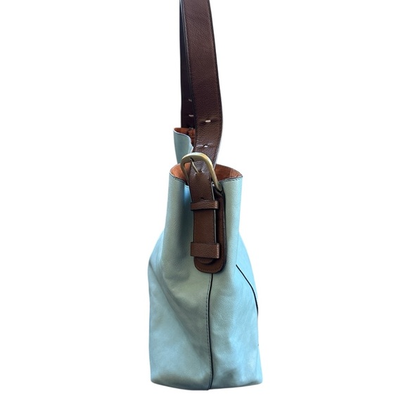 Elegant Blue Shoulder Bag - Picture 4 of 5